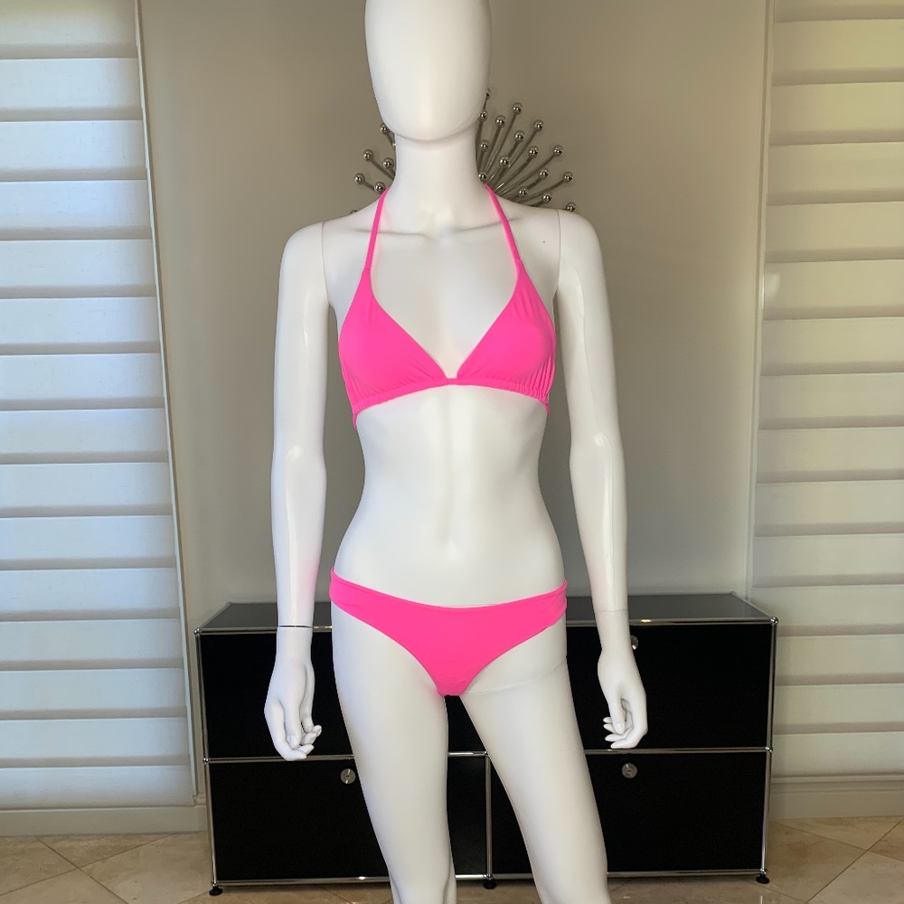 NEW NEON PINK TWO PIECES BIKINI